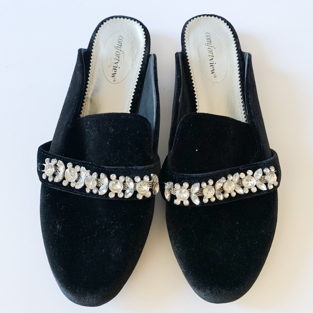COMFORT VIEW Black Slip On Mules